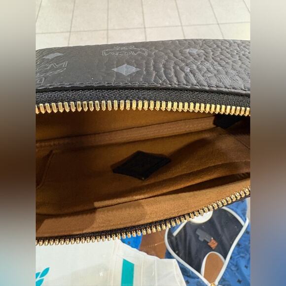 MCM Aren Logo Printed Small Shoulder Bag - Picture 7 of 9